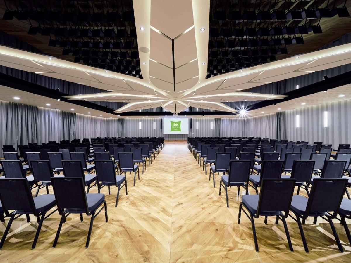 Hotel Ibis Styles Nowy Targ Extérieur photo