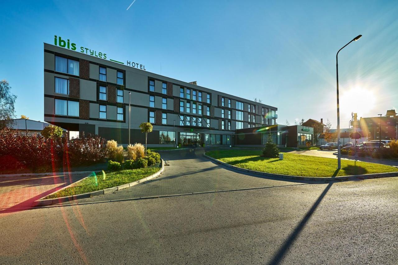 Hotel Ibis Styles Nowy Targ Extérieur photo