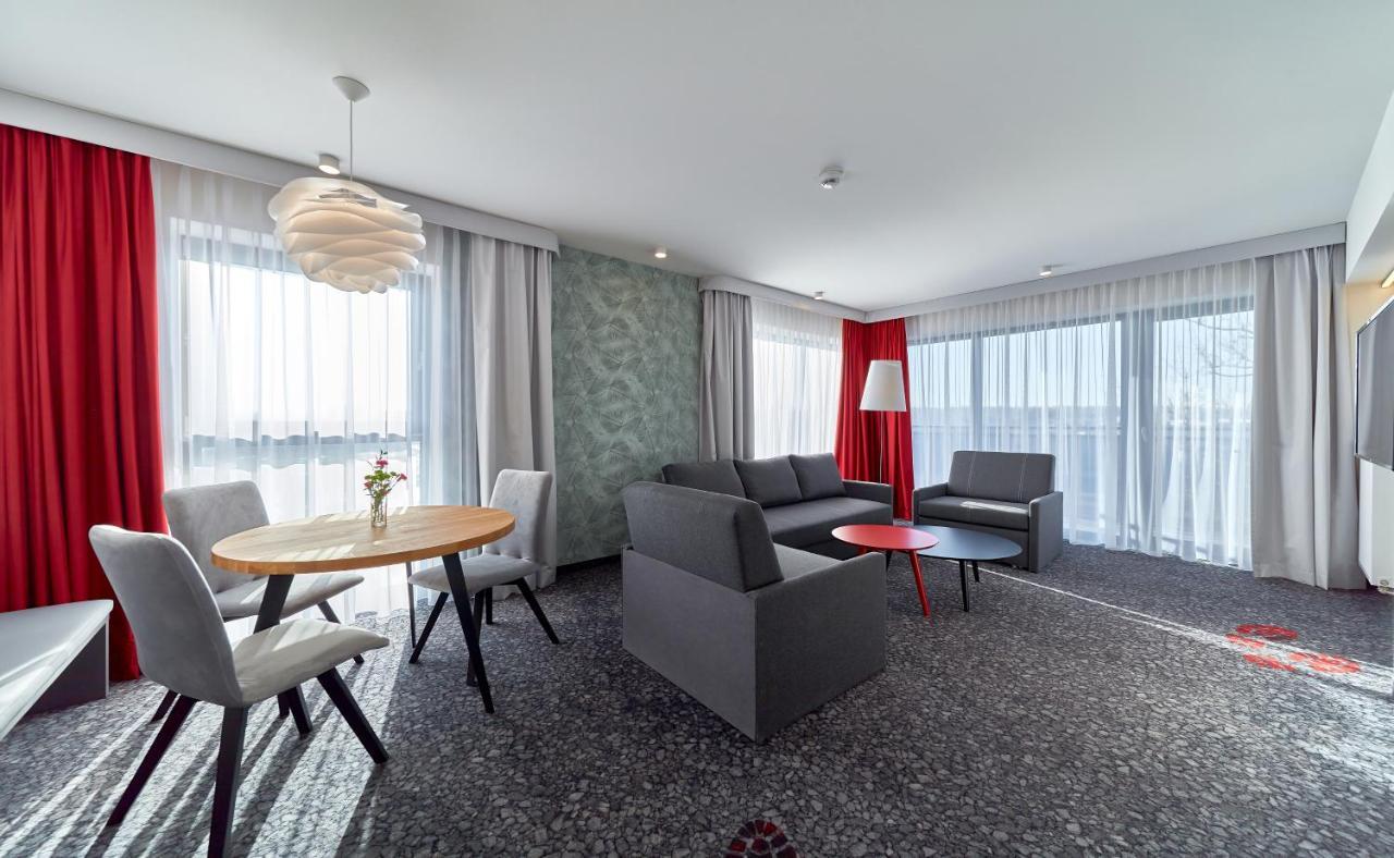 Hotel Ibis Styles Nowy Targ Extérieur photo