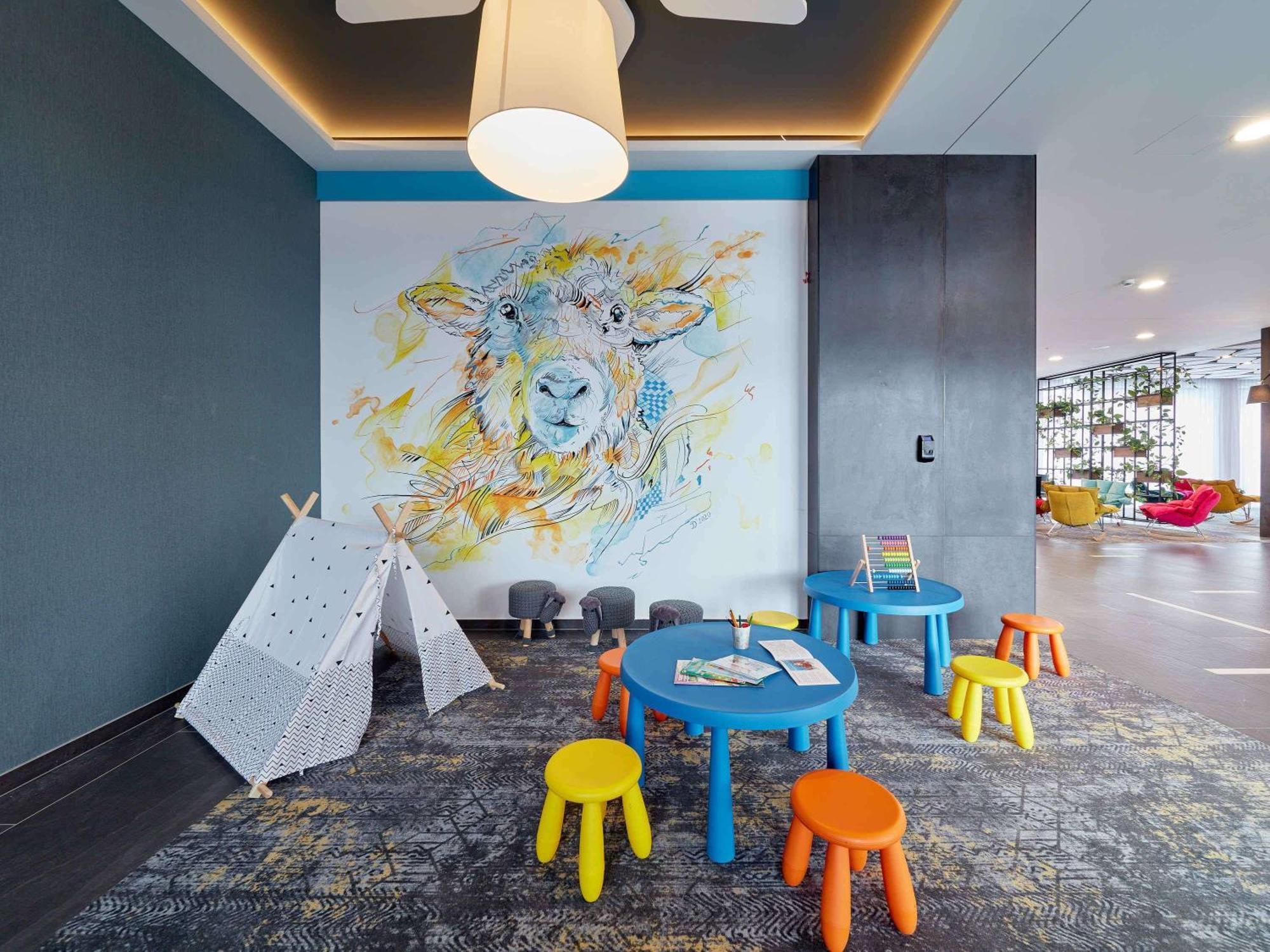 Hotel Ibis Styles Nowy Targ Extérieur photo