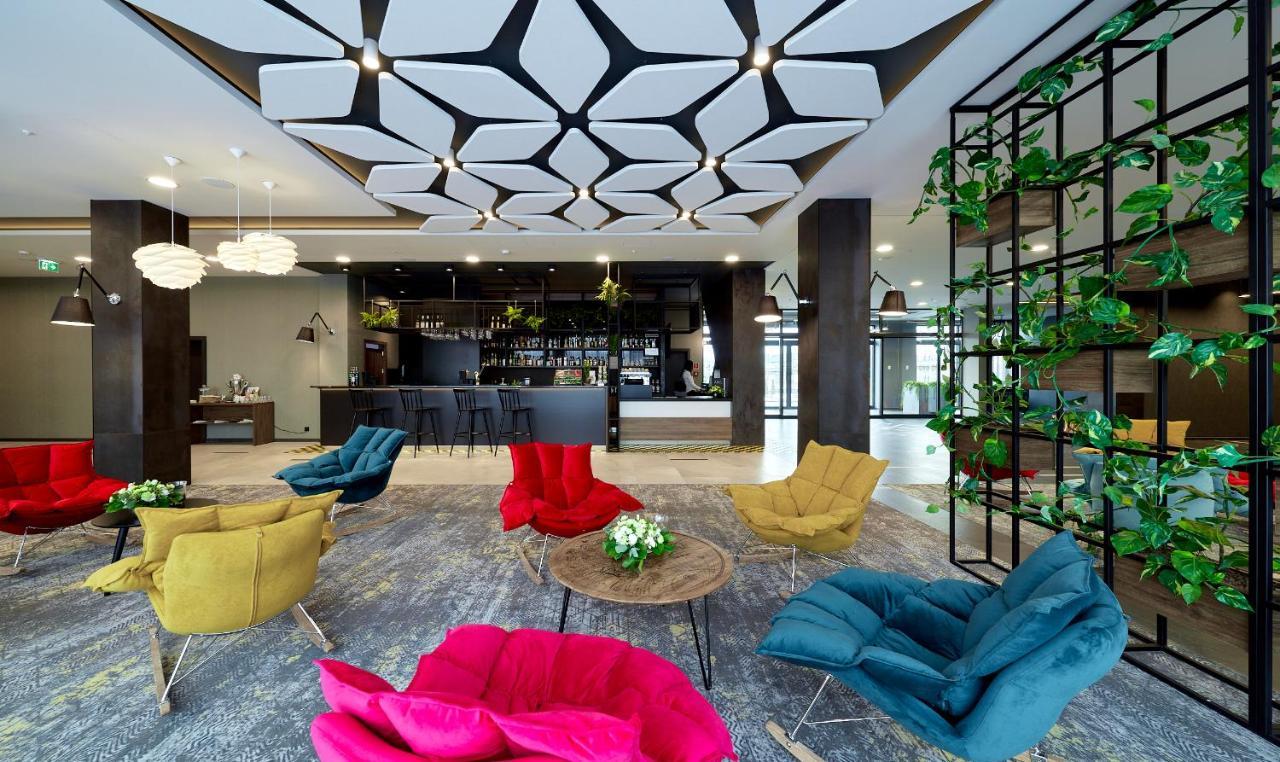 Hotel Ibis Styles Nowy Targ Extérieur photo